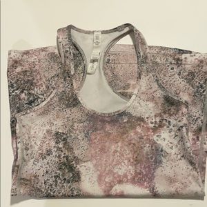 Lululemon tank